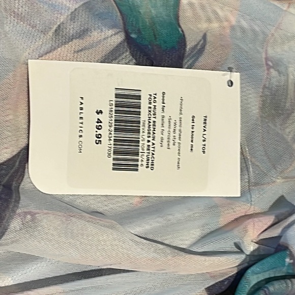 Fabletics - Womans top - Picture 2 of 2
